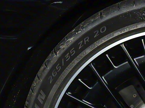 2025 Ŀ AMG CLE 53 4MATIC+ ܳ