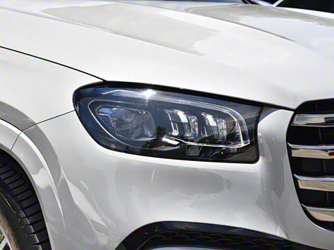 2025�� GLS 450 4MATIC ������