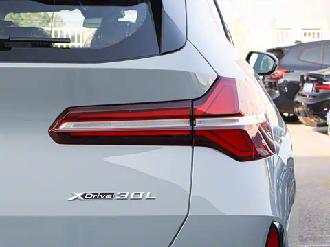 2025�� xDrive30L ������ M�˶���ҹ��װ