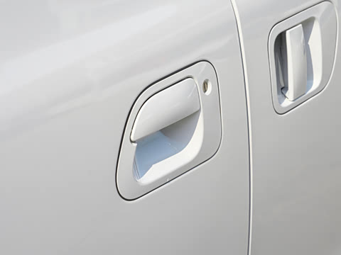 2027�� 2.0L ������ 9��