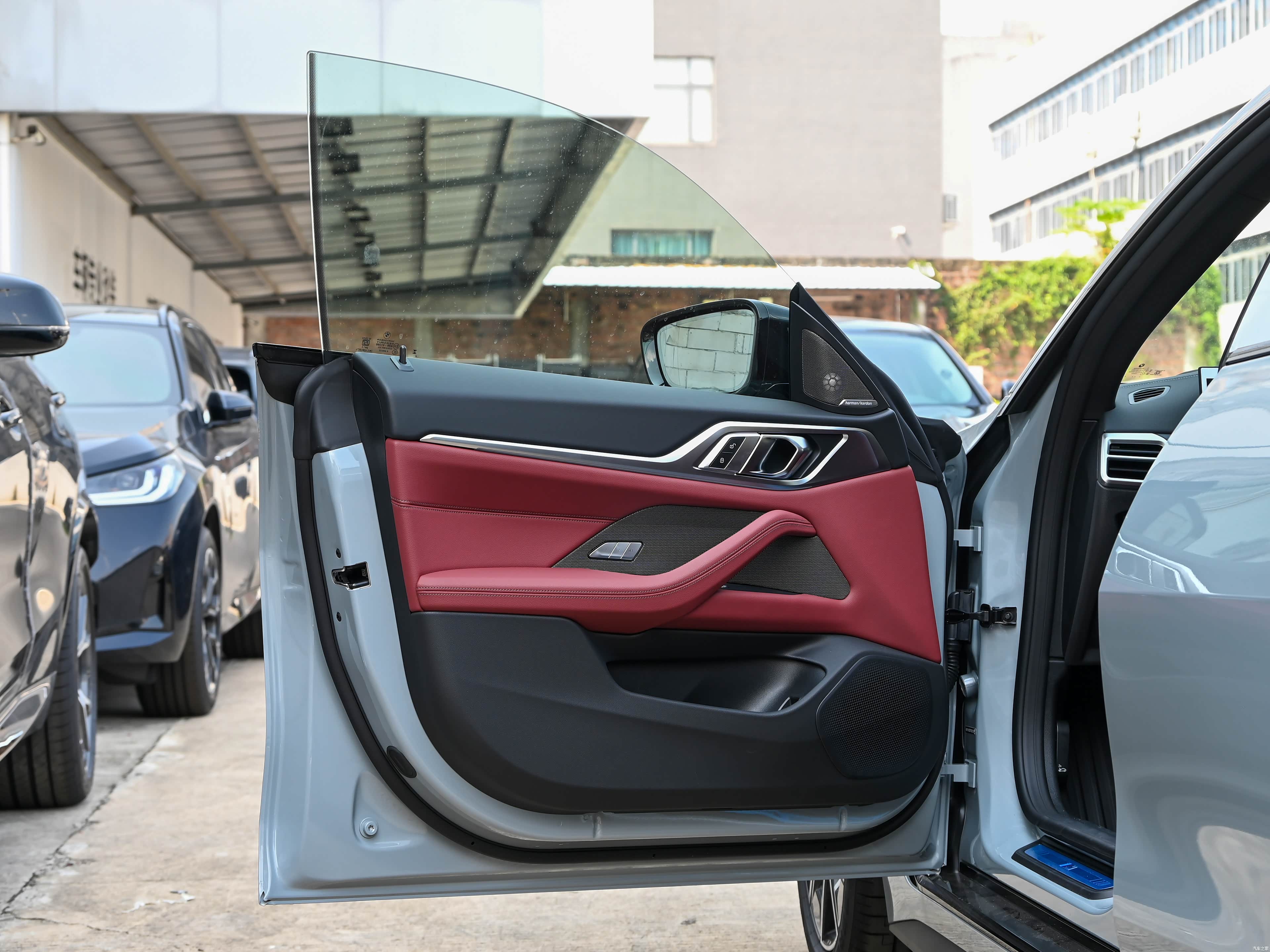 BMW i4, миниатюра 21
