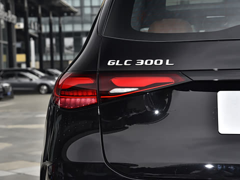 2026�� GLC 300 L 4MATIC ������