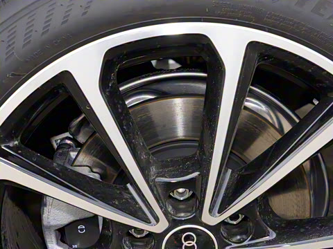 2026�� 2.0T �˶���