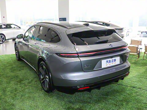 2025�� �ھ������ 100kWh Touring