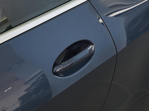 2026�� 425i M�˶���װ