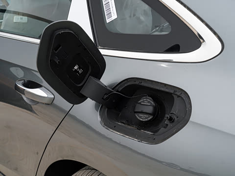 2026�� EM-i 235km ̽��+��