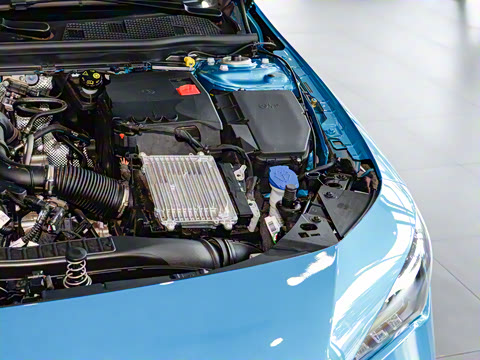 2025�� CLA 200 ���ܳ�