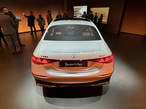 2027�� ������