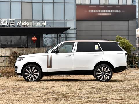 2025�� 3.0 L6 400PS SV���ٴ����ӳ��� 4��