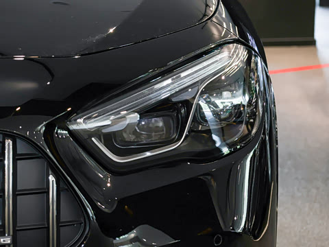 2025�� AMG GLA 35 4MATIC