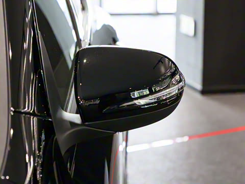 2025�� AMG GLA 35 4MATIC