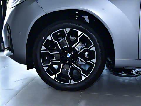 2025�� xDrive30L ������ M�˶���ҹ��װ