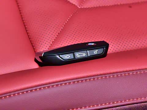 2025�� xDrive30L ������ M�˶���ҹ��װ