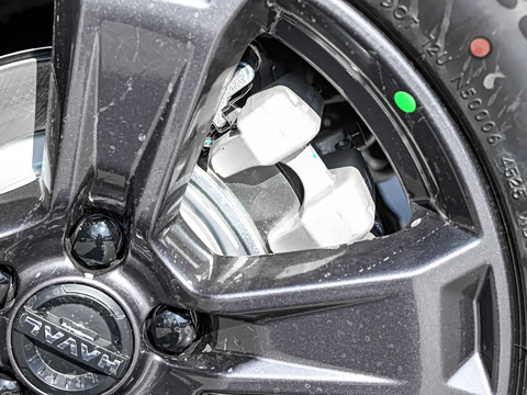 2025�� 2.0T 4WD Pro