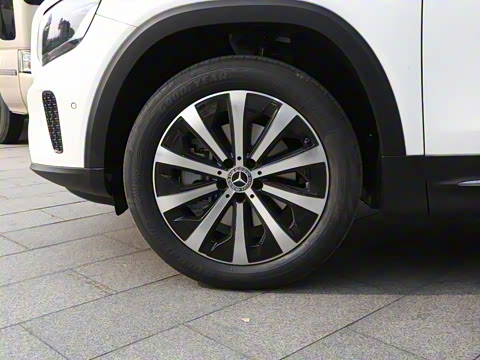 2026�� GLB 220 ʱ����