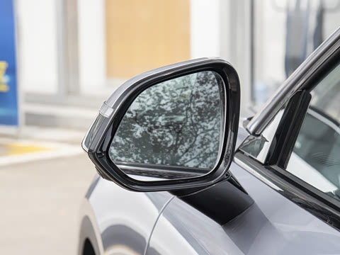 2025�� �Ŀ� 560PRO 185kW