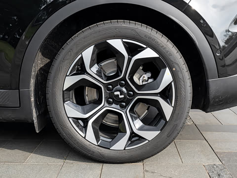 2026�� 85kWh Max+