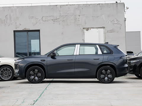 2027�� 660������