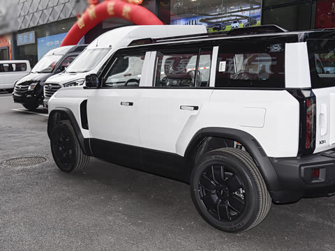 2025�� 215Զ�а�