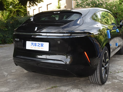 2025�� Max �����