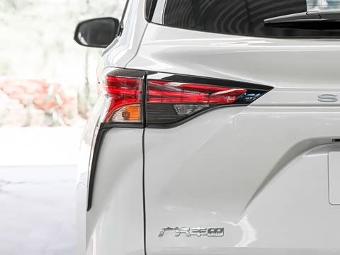 2027�� 2.5L ˫������������