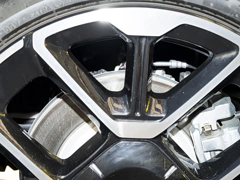 2026�� ���� 1704 Max �콢��