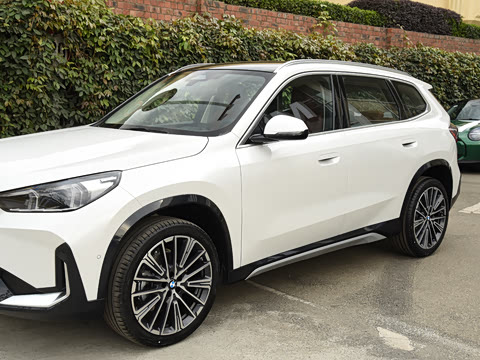 2026�� xDrive25Li X�����װ