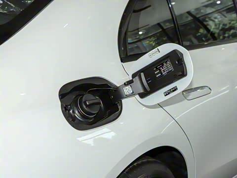 2025�� �Ŀ� E 300 ʱ�����˶���