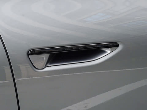 2026�� 2.0T �߹��� �˶���