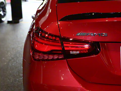 2025�� �Ŀ� AMG A 35 L 4MATIC