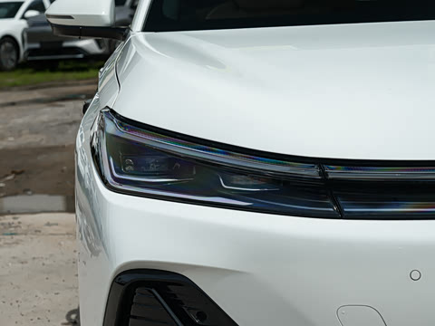 2026�� EM-i 235km ̽��+��