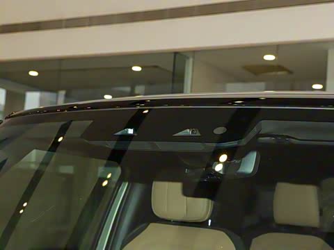 2025�� 90 3.0T P400 X-Dynamic HSE