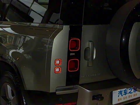 2025�� 90 3.0T P400 X-Dynamic HSE