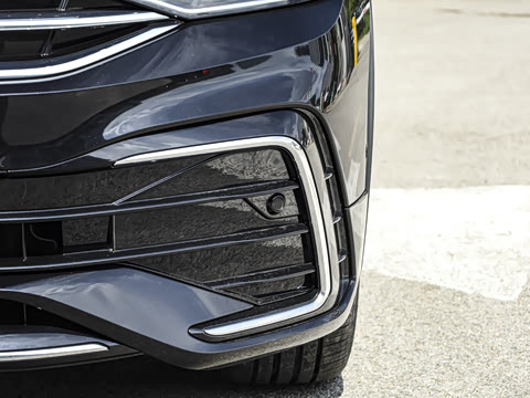 2025�� ���ڿ� 330TSI �Զ�����R-Line��ҫ��