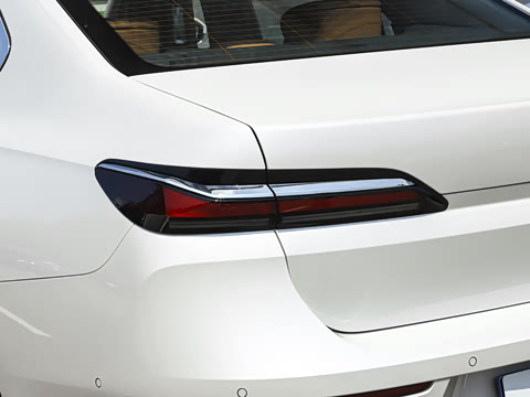 2023�� 740Li ������ ������װ