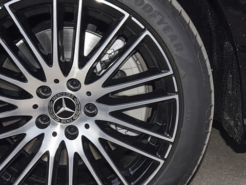 2026�� �Ŀ� C 260 L