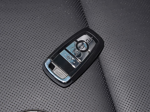 2025�� 2.0T ����������