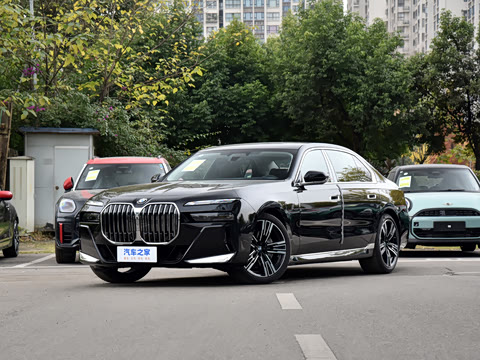 2026�� 740Li ������ M�˶���װ