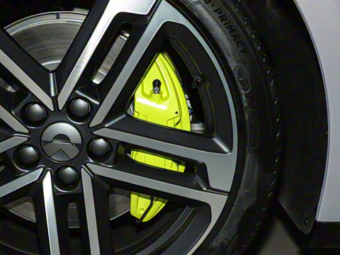 2025�� �ھ������ 100kWh Touring