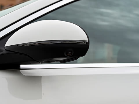 2026�� C 260 L �˶���