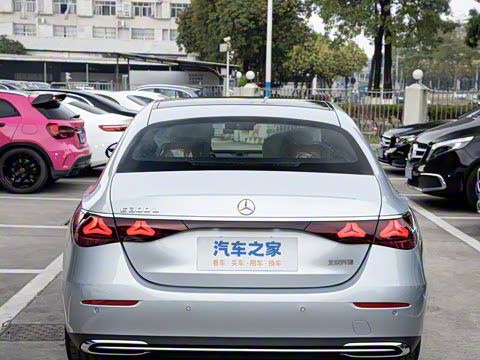 2026�� E 300 L ������