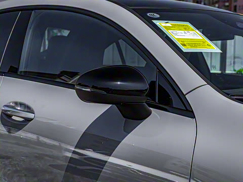 2025�� CLA 260 4MATIC ��ذ�