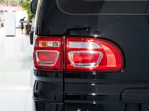 2025�� M5 1.6L ���������� 7��