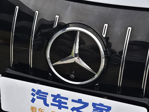 2023�� AMG EQE 53 4MATIC+