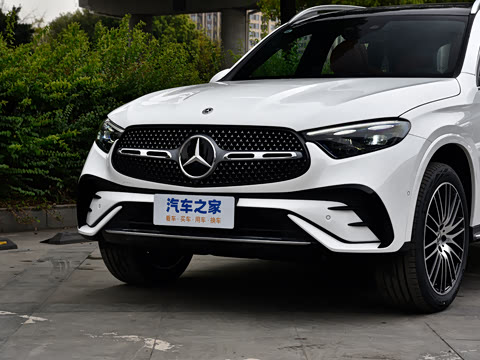 2026�� GLC 300 L 4MATIC ������