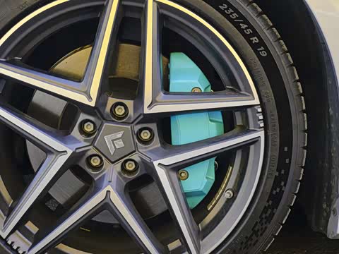 2025�� 710 Max��