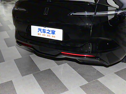 2025�� �Ŀ� Max���̰�