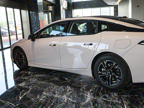 2025�� 560 Lite��