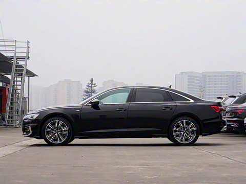 2026�� 55 TFSI quattro ����������