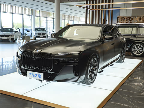 2026�� 740Li ��Ӱ��ذ� M���ܰ��˶���װ